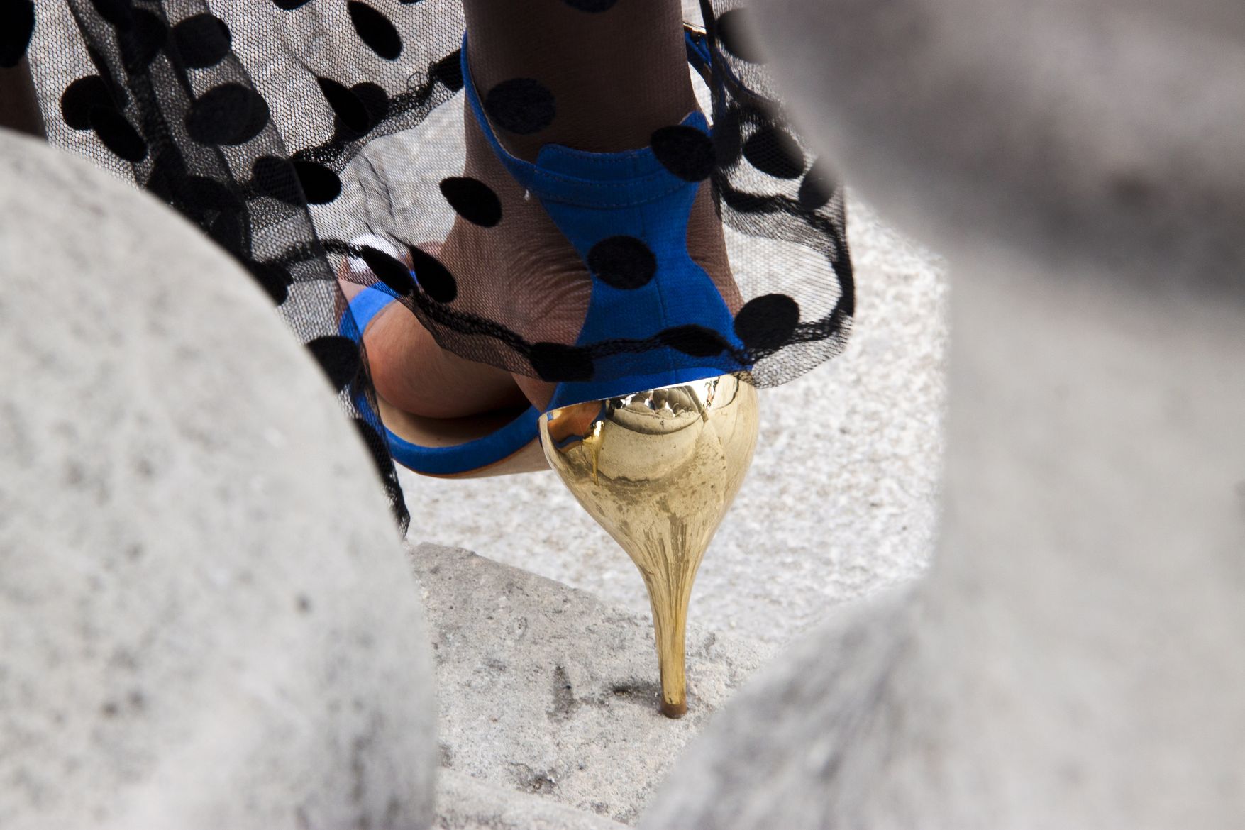 Golden Connexion : fashion focus : slay wearing polka dot